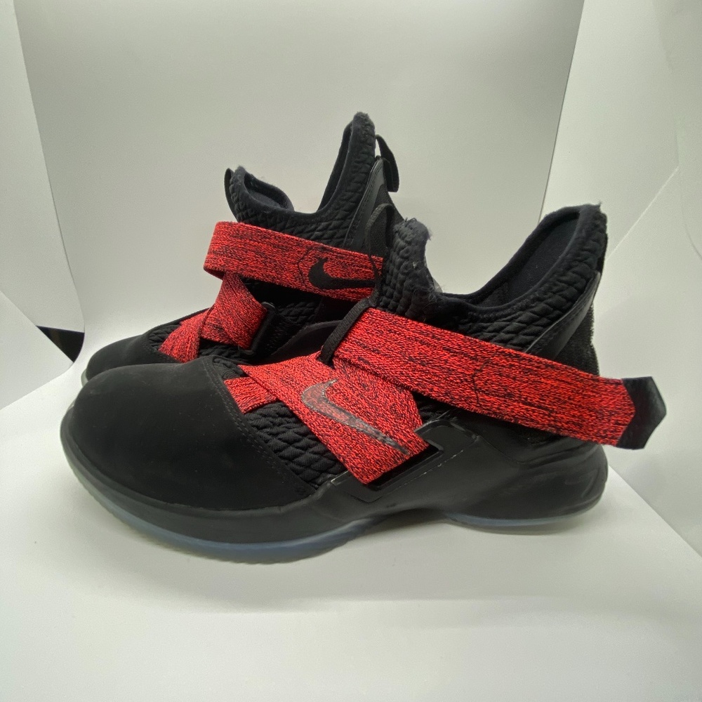 Nike Kids Lebron Soldier XII Basketball Shoes